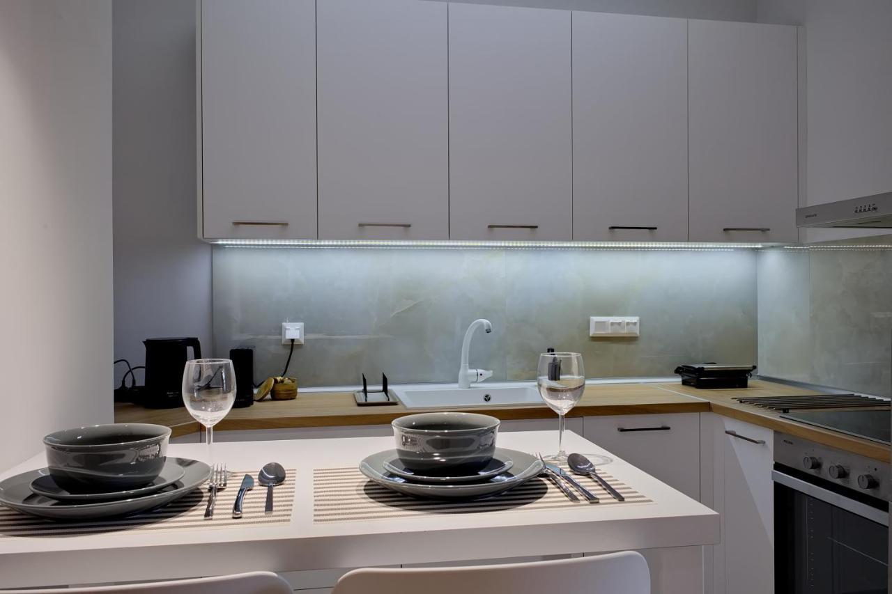 A.g.a.i.n Downtown Premium Apartment