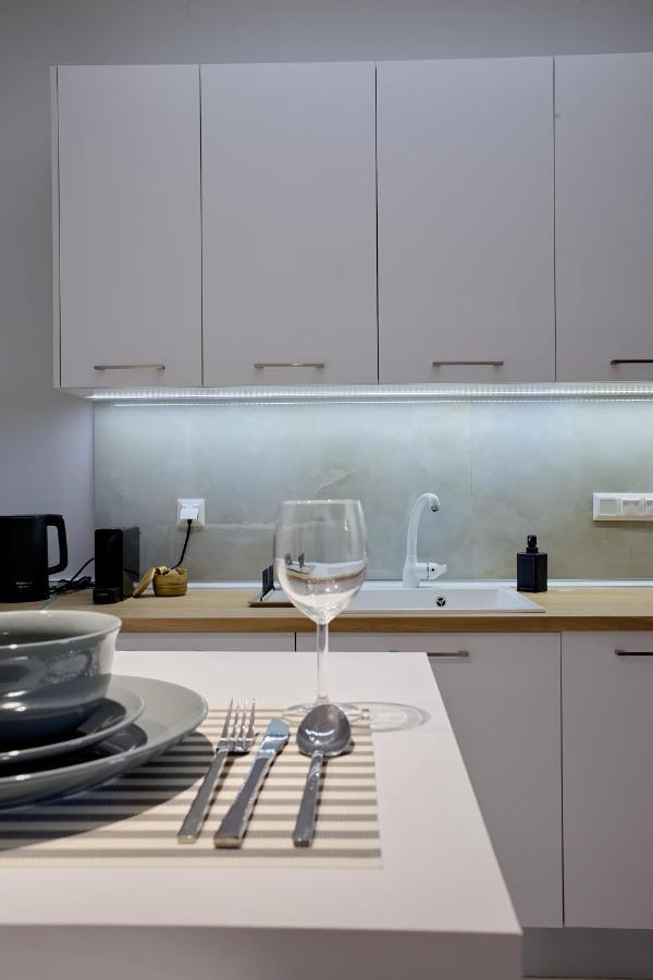 A.g.a.i.n Downtown Premium Apartment